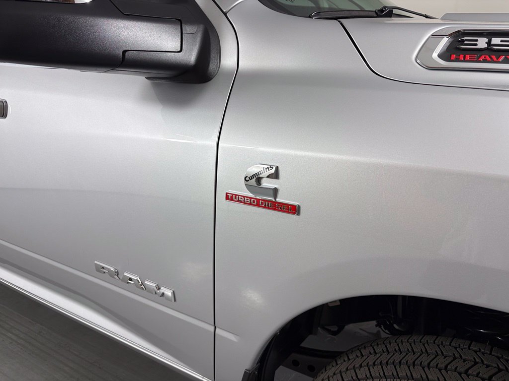 New 2027 RAM 3500 Laramie AWD/4WD image 12