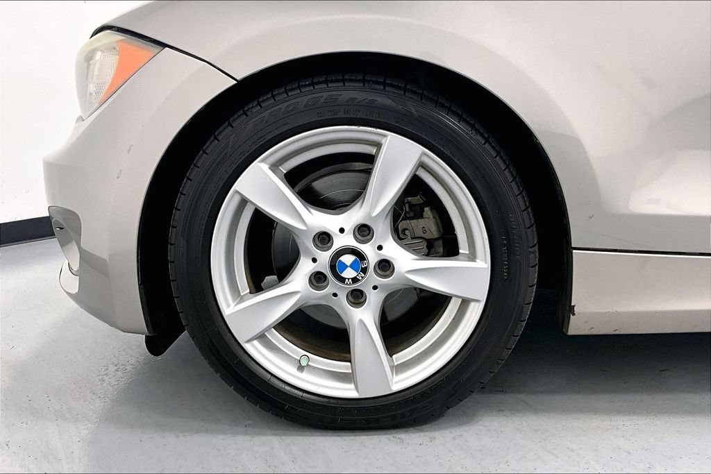 Used 2012 BMW 128i Convertible RWD image 8
