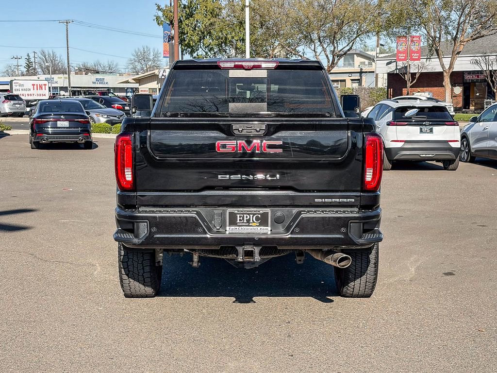 Used 2022 GMC Sierra 2500 Denali w/ Denali Ultimate Package image 3