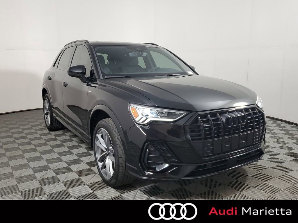 Used 2024 Audi Q3 2.0T Premium w/ Convenience Package AWD/4WD image 1