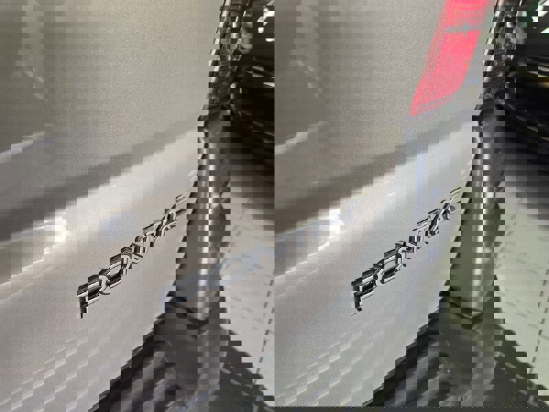 Used 2004 Pontiac Montana Extended w/ Convenience Package #1 image 30