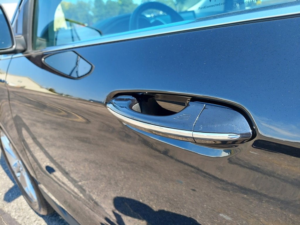 Certified 2024 Ford Edge Titanium image 8