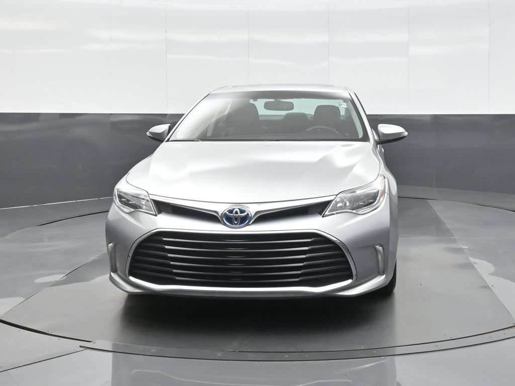 Used 2016 Toyota Avalon XLE Premium FWD image 2