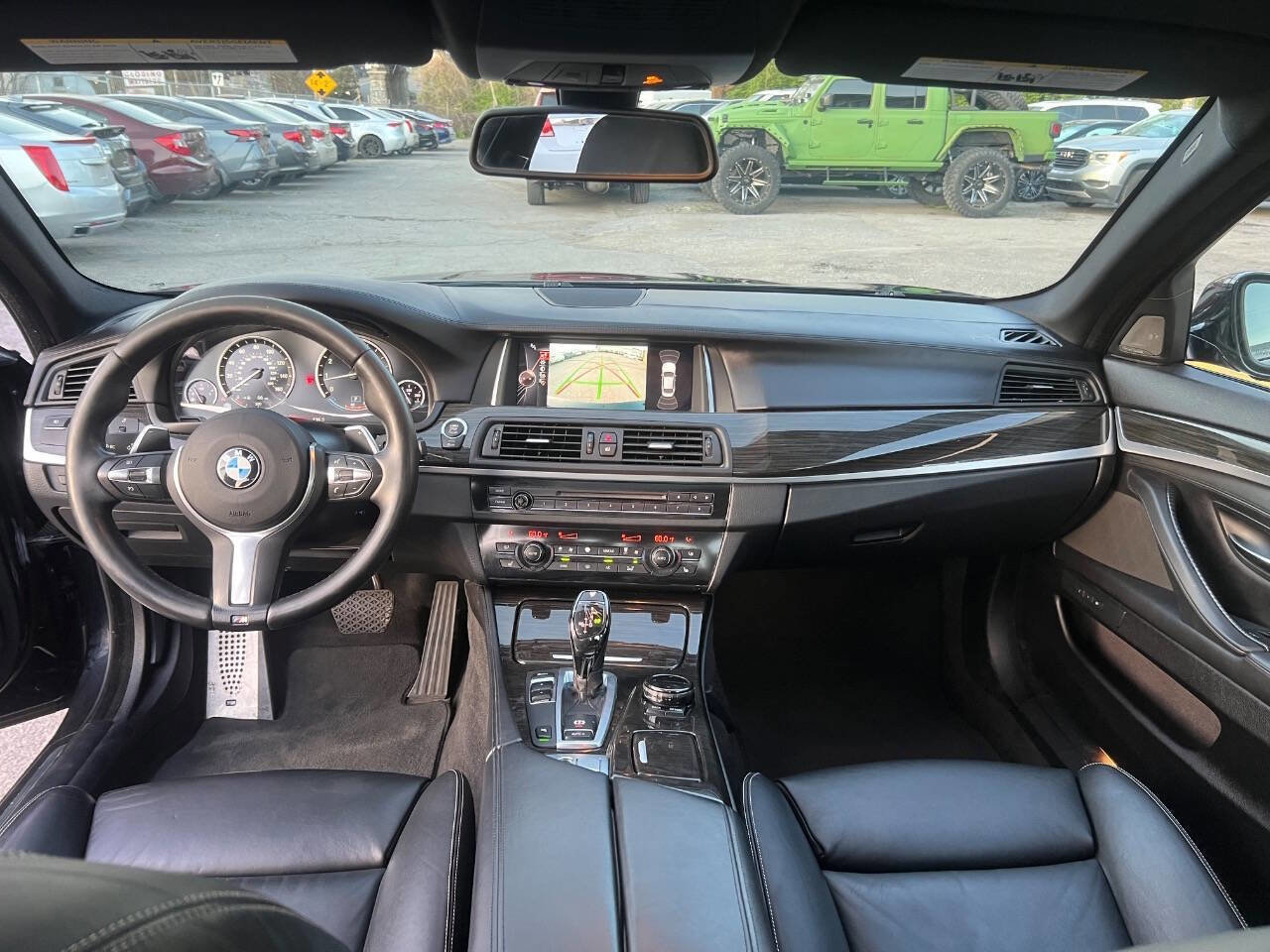 Used 2015 BMW 550i Sedan image 25