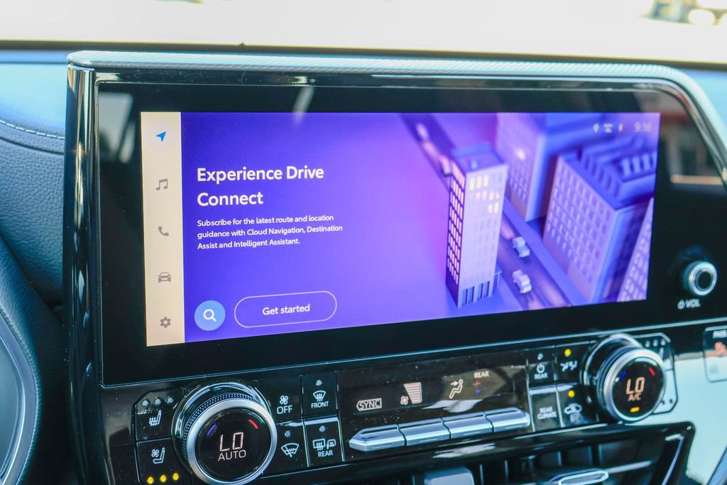 New 2026 Toyota Highlander Platinum AWD/4WD image 3