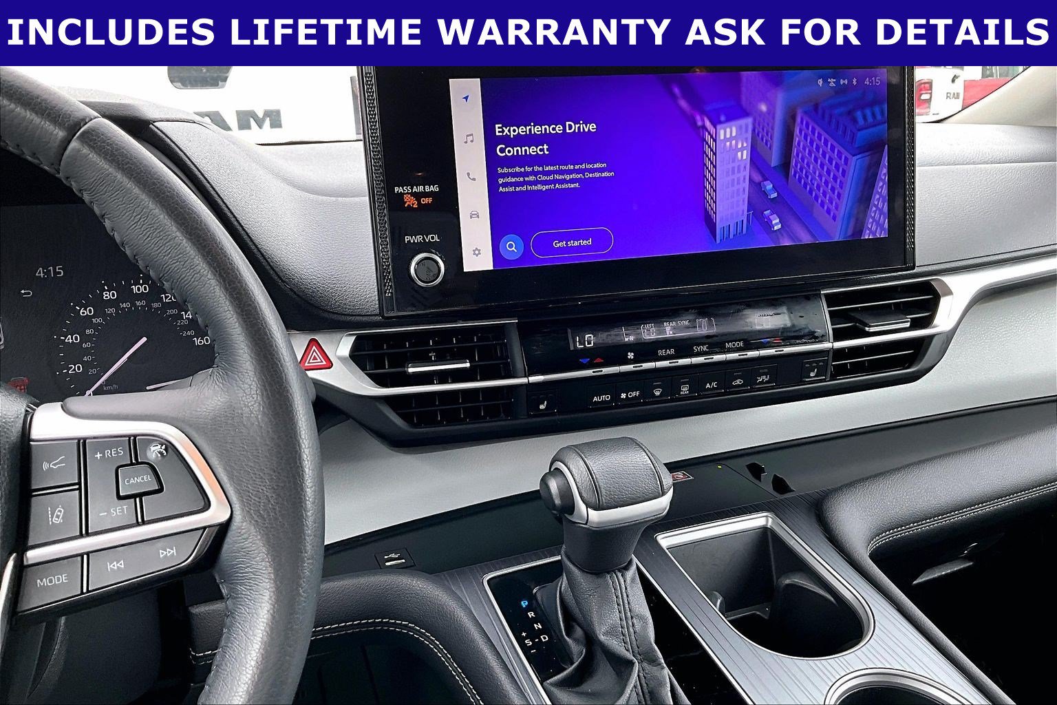 Used 2025 Toyota Sienna XLE FWD image 6