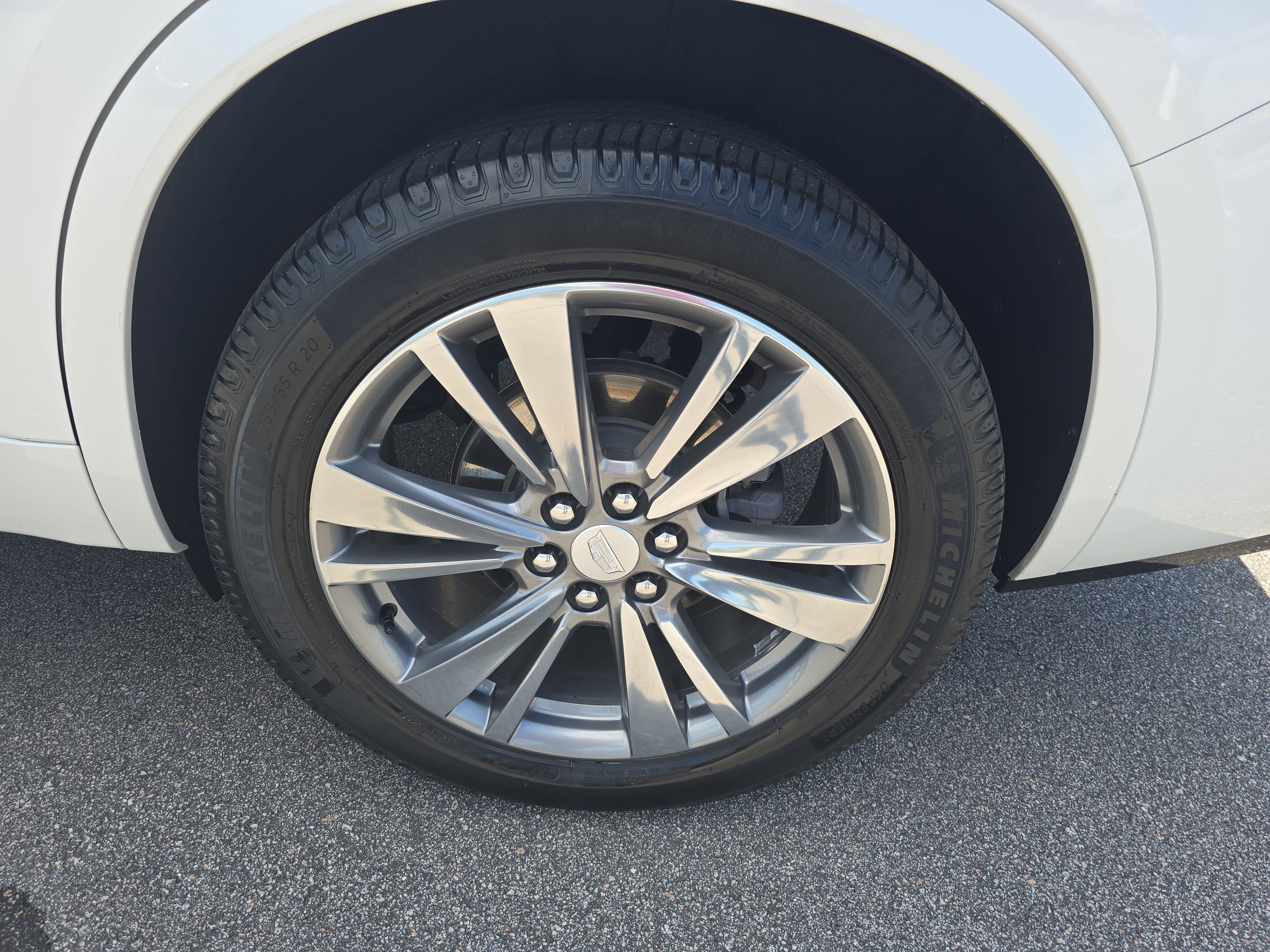 Used 2021 Cadillac XT6 Premium Luxury FWD image 35
