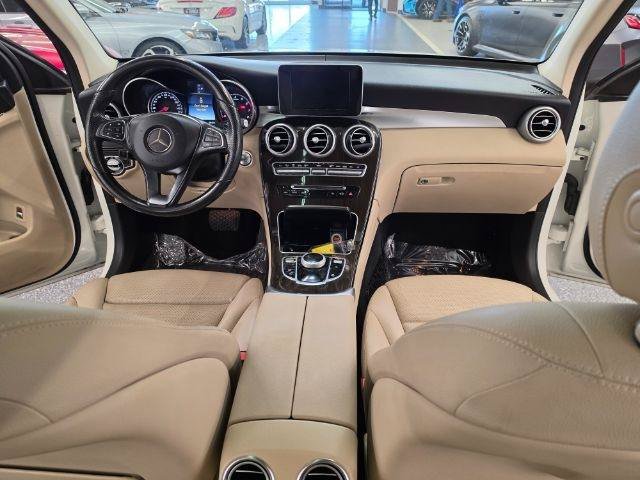 Used 2017 Mercedes-Benz GLC 300 image 9