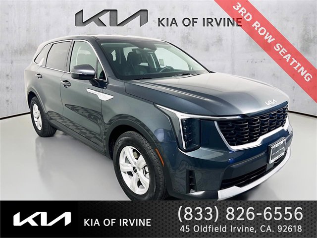 Certified 2024 Kia Sorento LX image 1