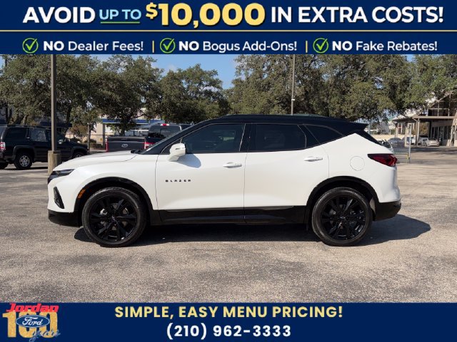 Used 2022 Chevrolet Blazer RS w/ Enhanced Convenience Package FWD image 4