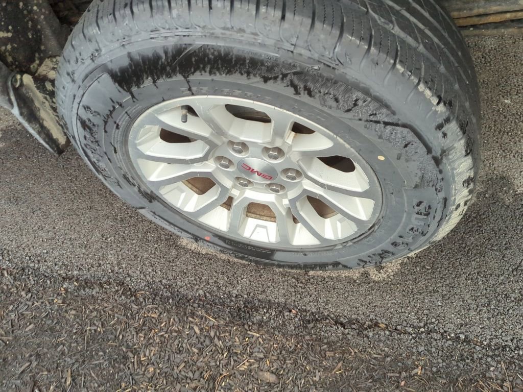 Used 2015 GMC Sierra 1500 SLE w/ SLE Value Package image 6