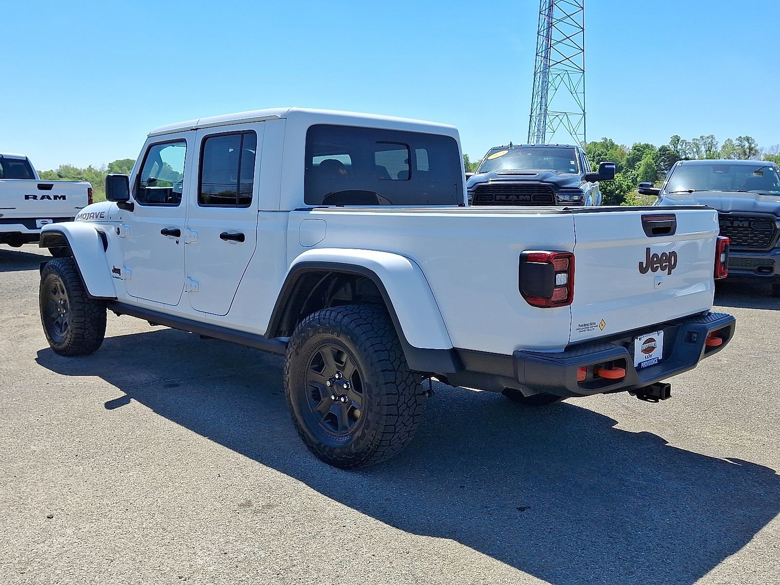 Used 2021 Jeep Gladiator Mojave w/ LED Lighting Group AWD/4WD image 5