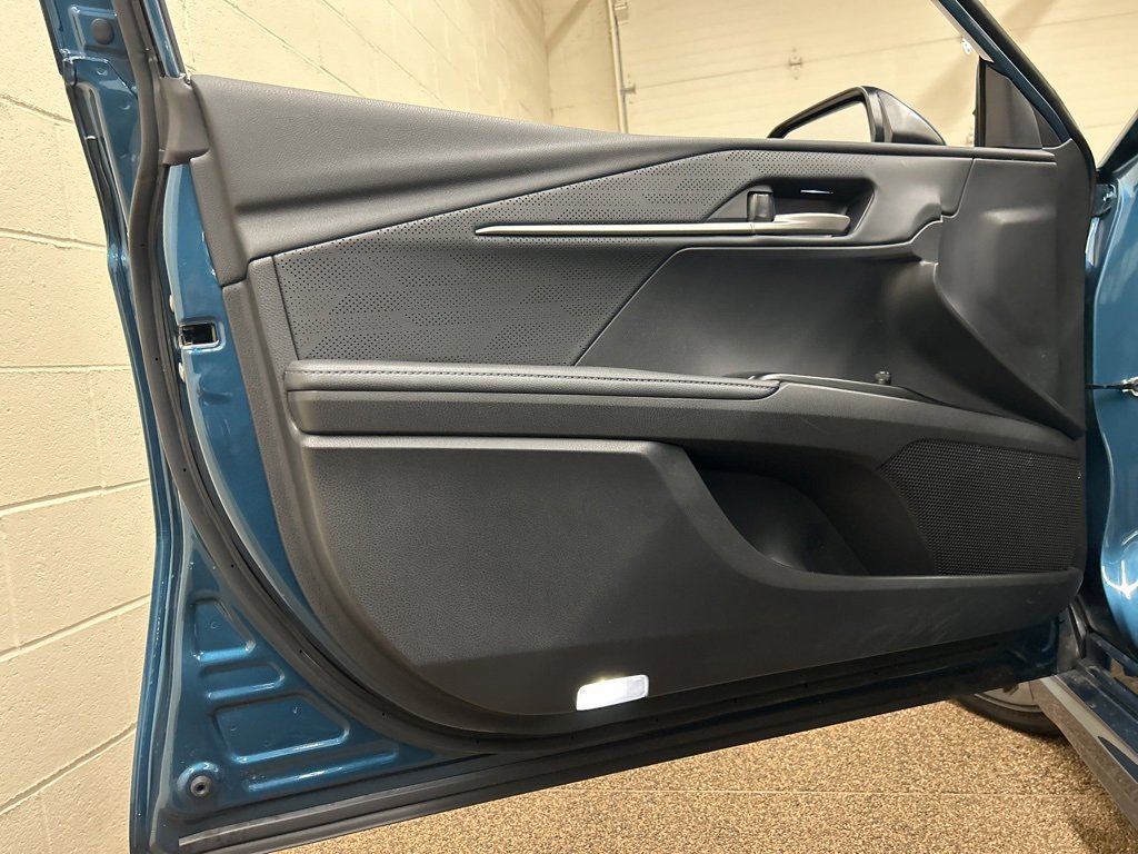 Used 2025 Toyota Camry XSE image 13