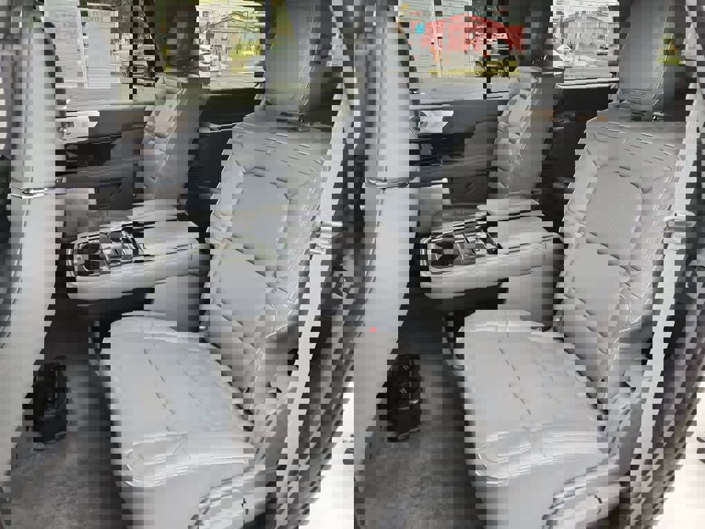 Used 2019 Lincoln Navigator Reserve w/ Cargo Package image 8