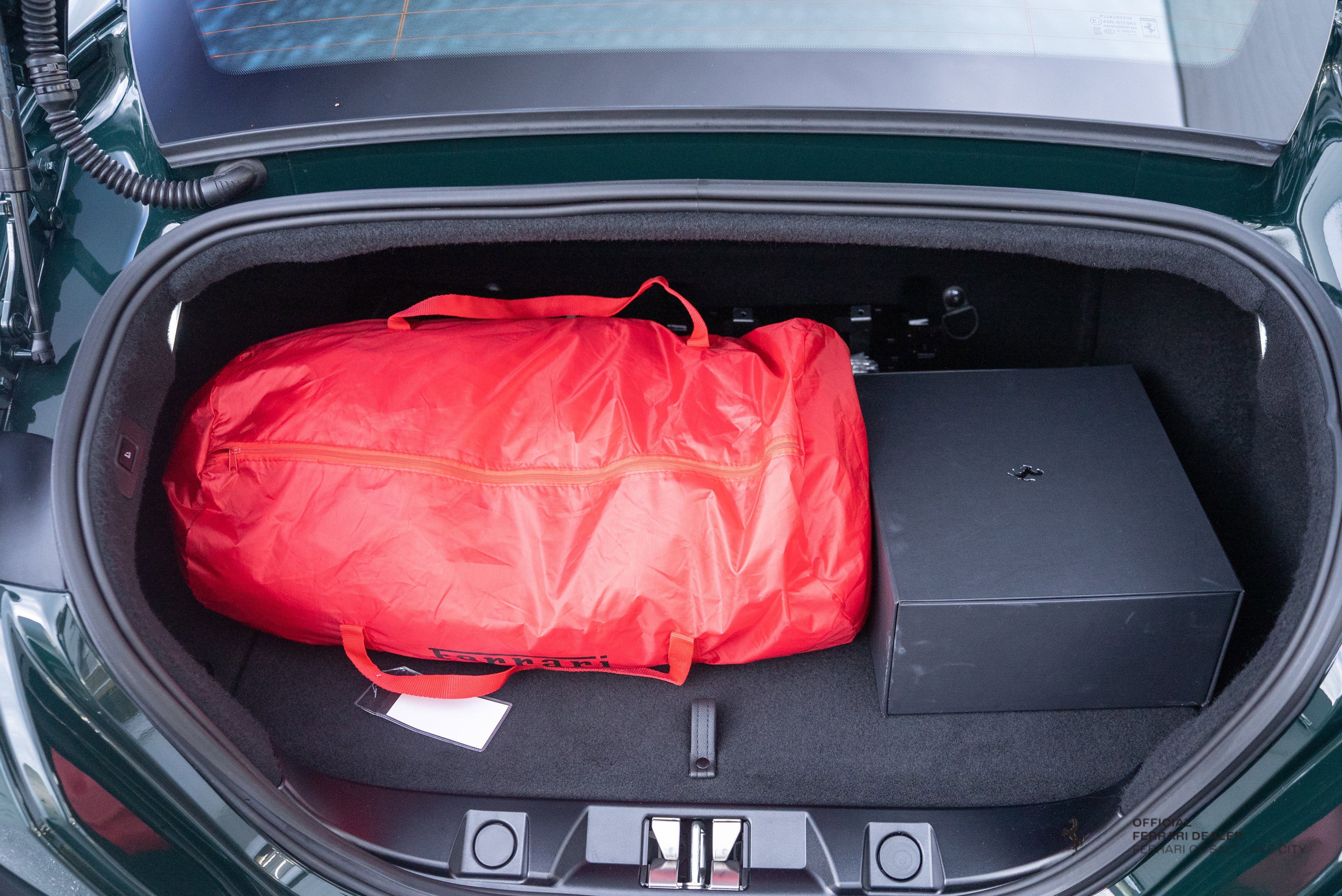 Used 2022 Ferrari Roma image 10