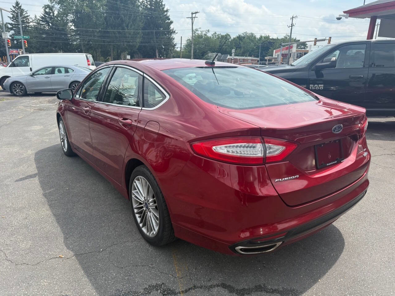 Used 2015 Ford Fusion SE w/ Equipment Group 202A AWD/4WD image 2