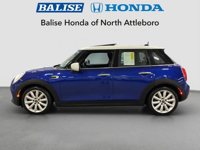 Used 2020 MINI Cooper 4-Door Hardtop image 2