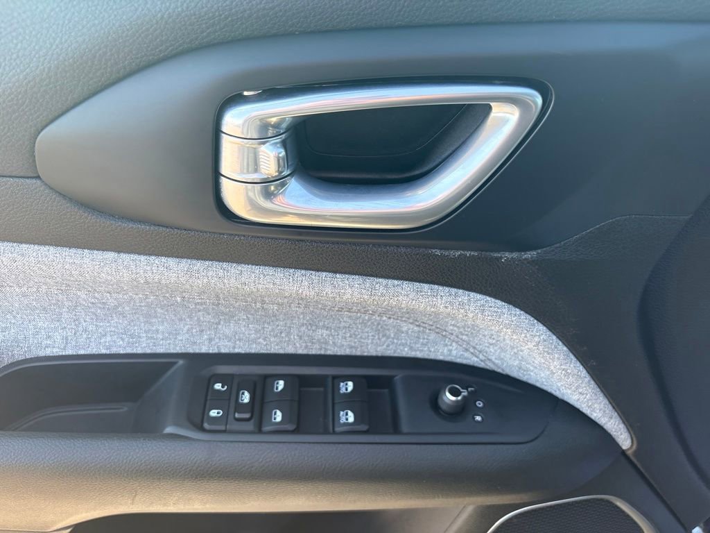 Used 2023 Jeep Compass Latitude w/ Sun and Sound Group image 12