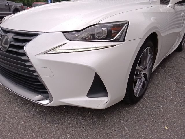 Used 2018 Lexus IS 300 w/ Accessory Package 2 RWD image 10