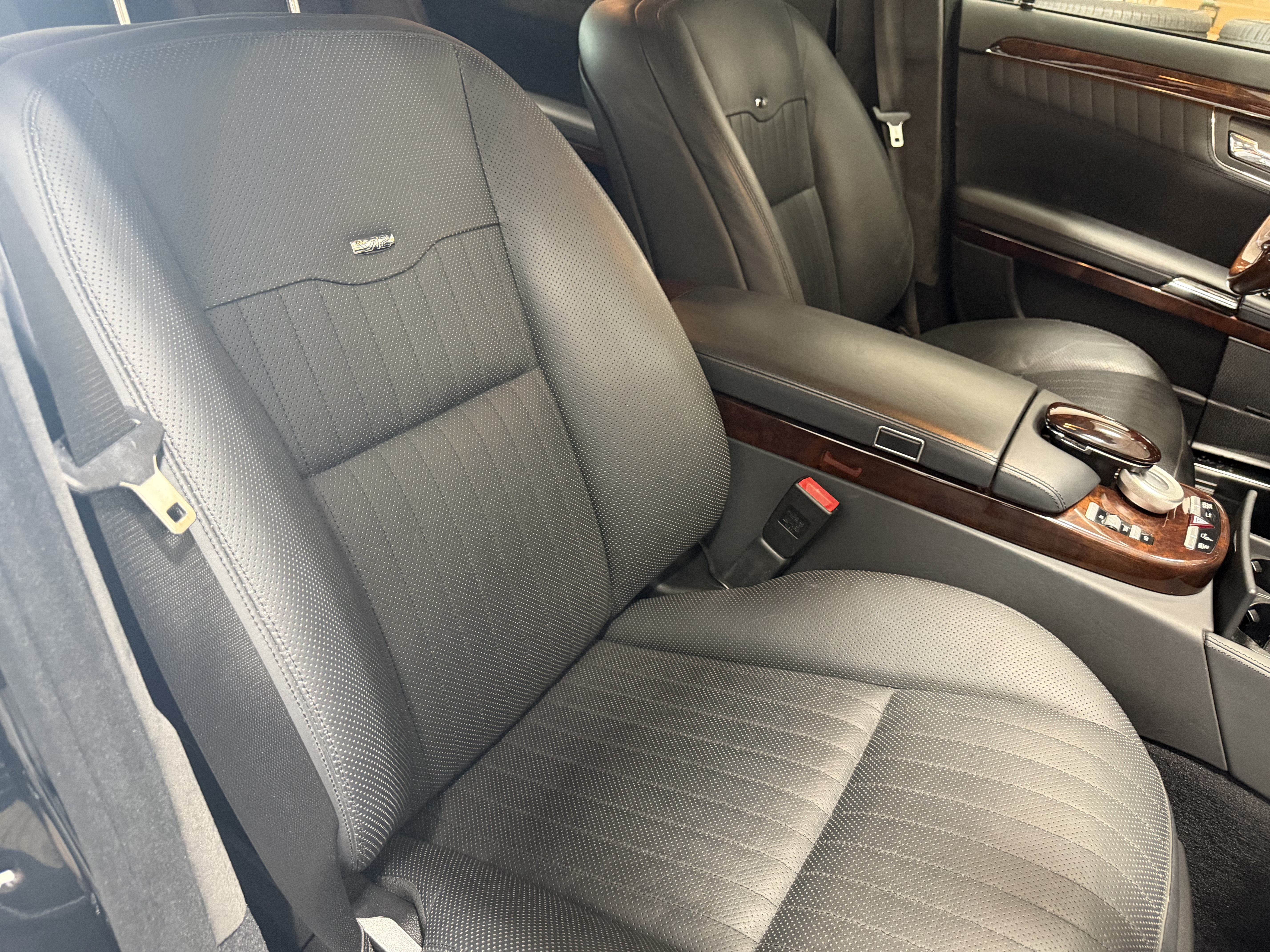 Used 2009 Mercedes-Benz S 600 image 28