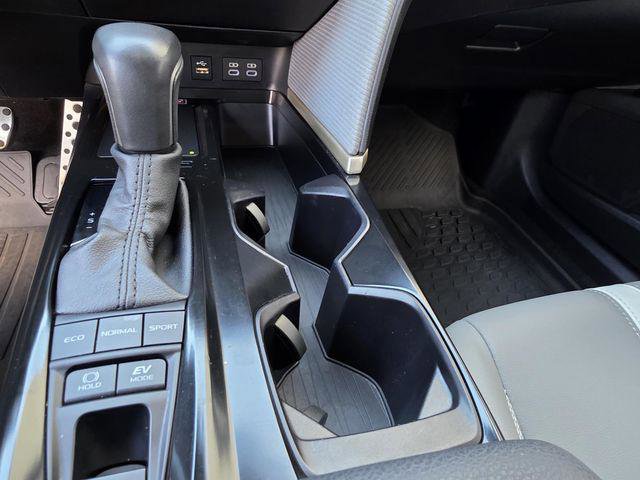 Certified 2025 Toyota Camry SE w/ Convenience Package image 21