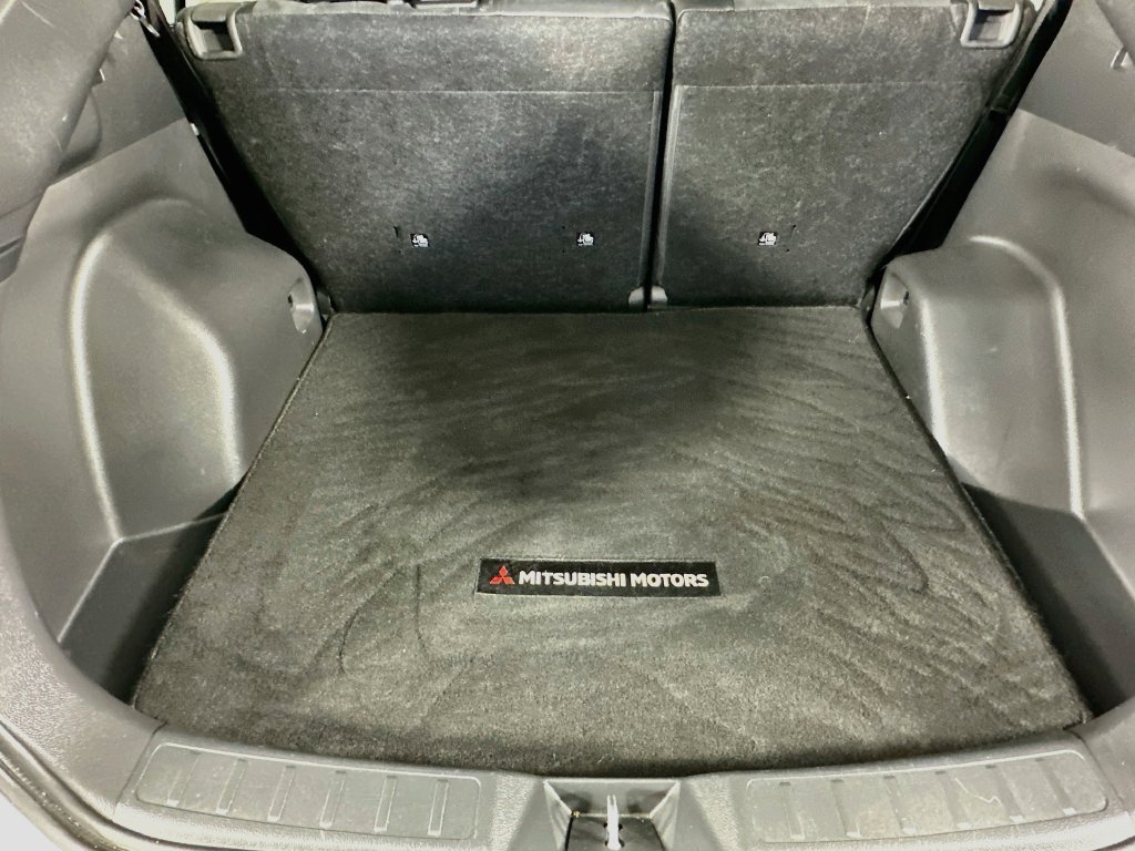 Used 2025 Mitsubishi Eclipse Cross SE AWD/4WD image 33