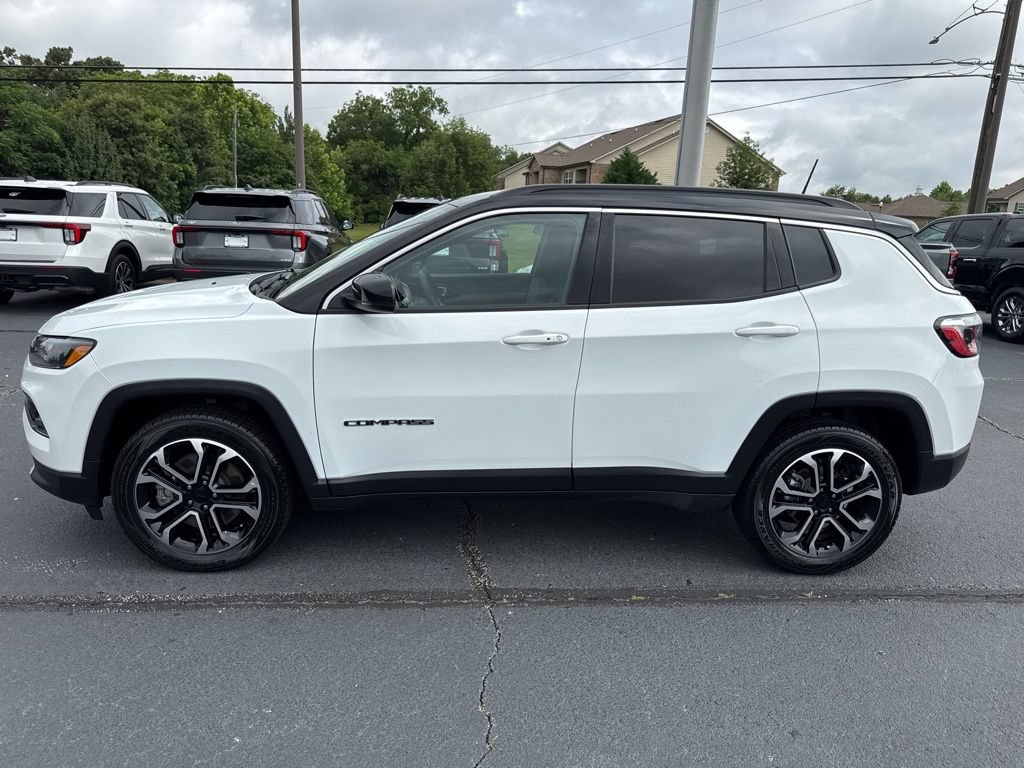 Used 2024 Jeep Compass Limited AWD/4WD image 29