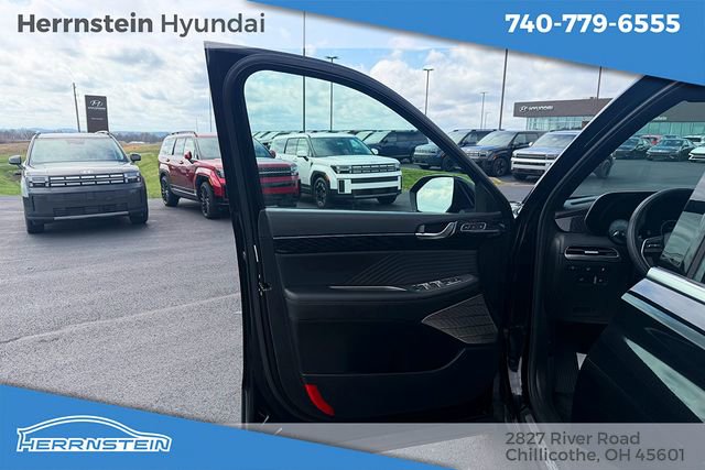 Used 2024 Hyundai Palisade Calligraphy image 13