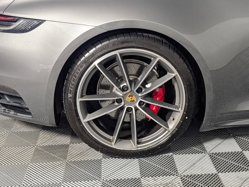 Certified 2020 Porsche 911 Carrera 4S AWD/4WD image 13