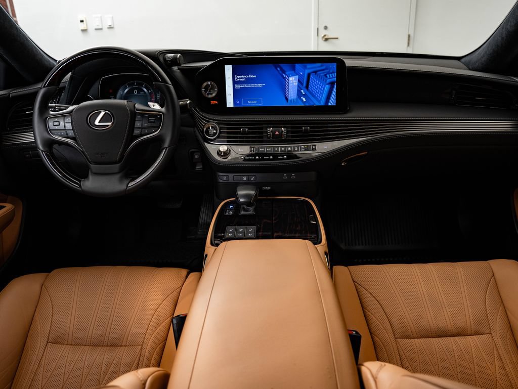 Certified 2023 Lexus LS 500 AWD w/ Interior Upgrade Package image 32