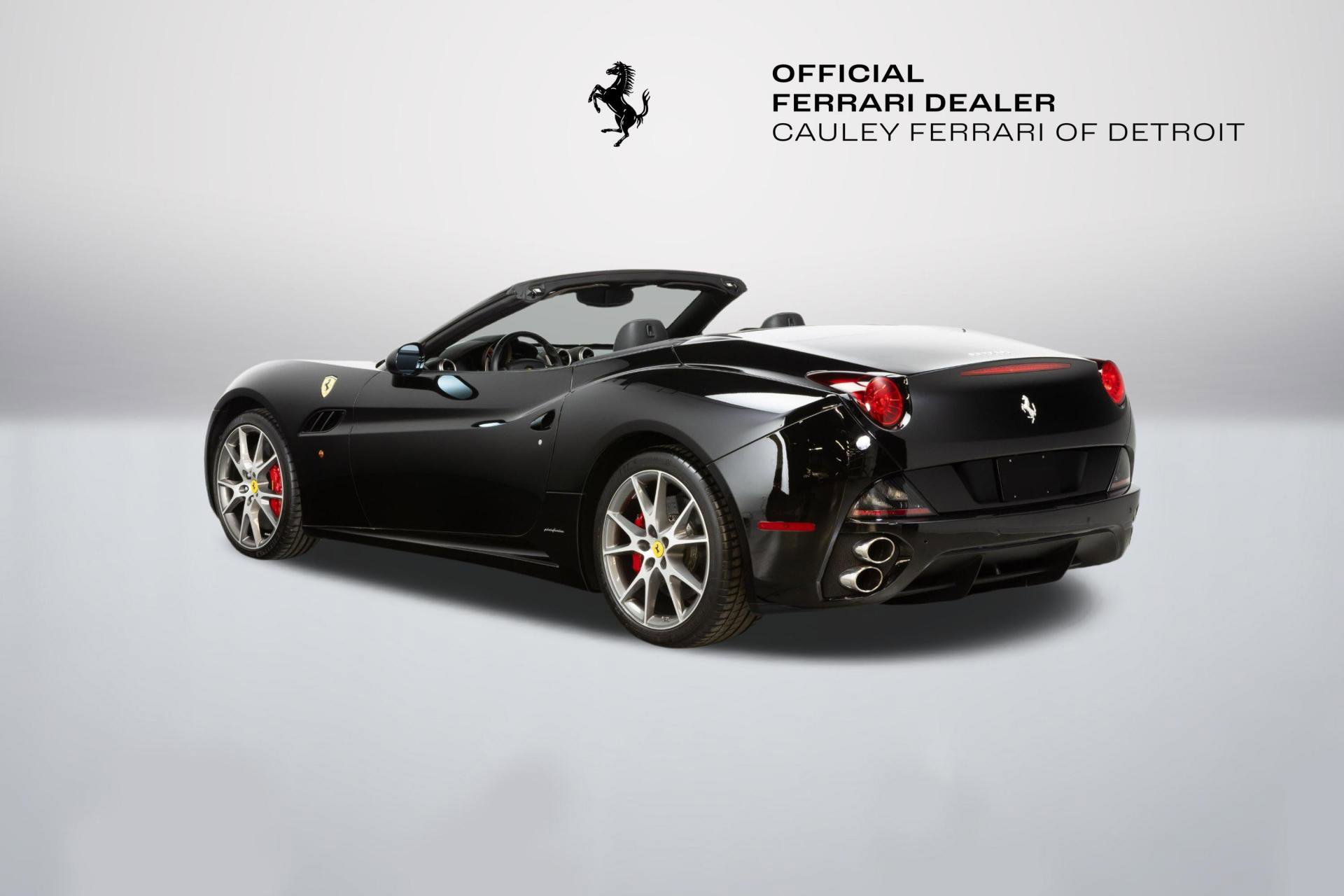 Used 2010 Ferrari California image 5