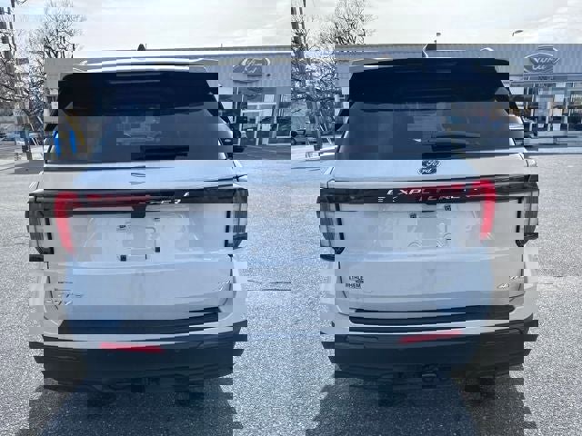 New 2026 Ford Explorer Active AWD/4WD image 4