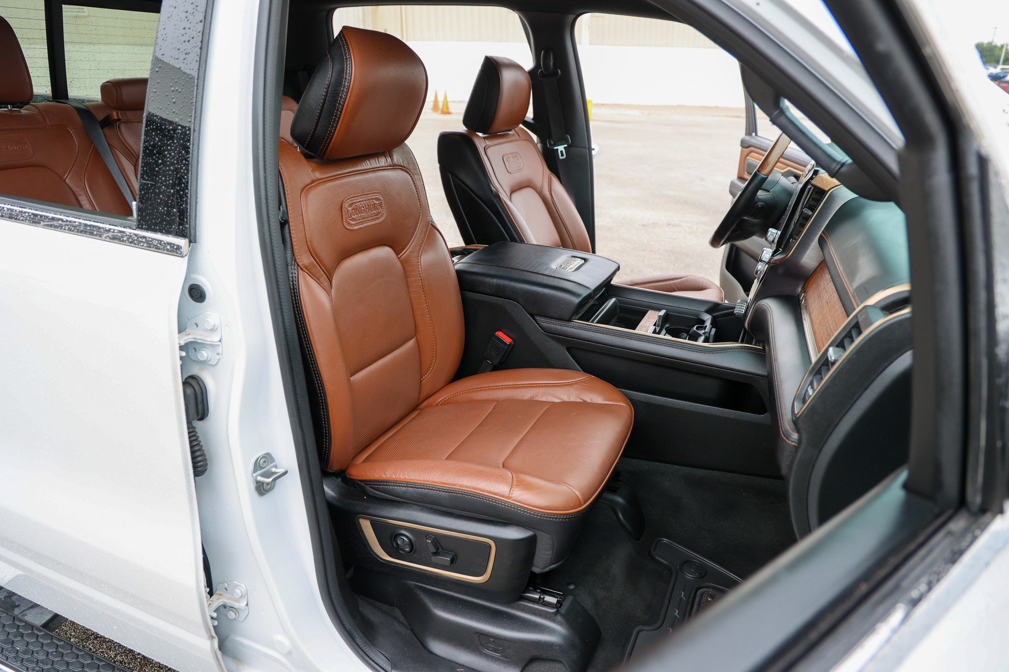 Used 2022 RAM 1500 Limited w/ Body Color Bumper Group AWD/4WD image 45