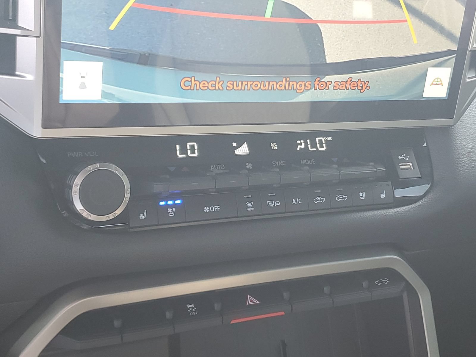 Certified 2025 Toyota Tundra Limited AWD/4WD image 28