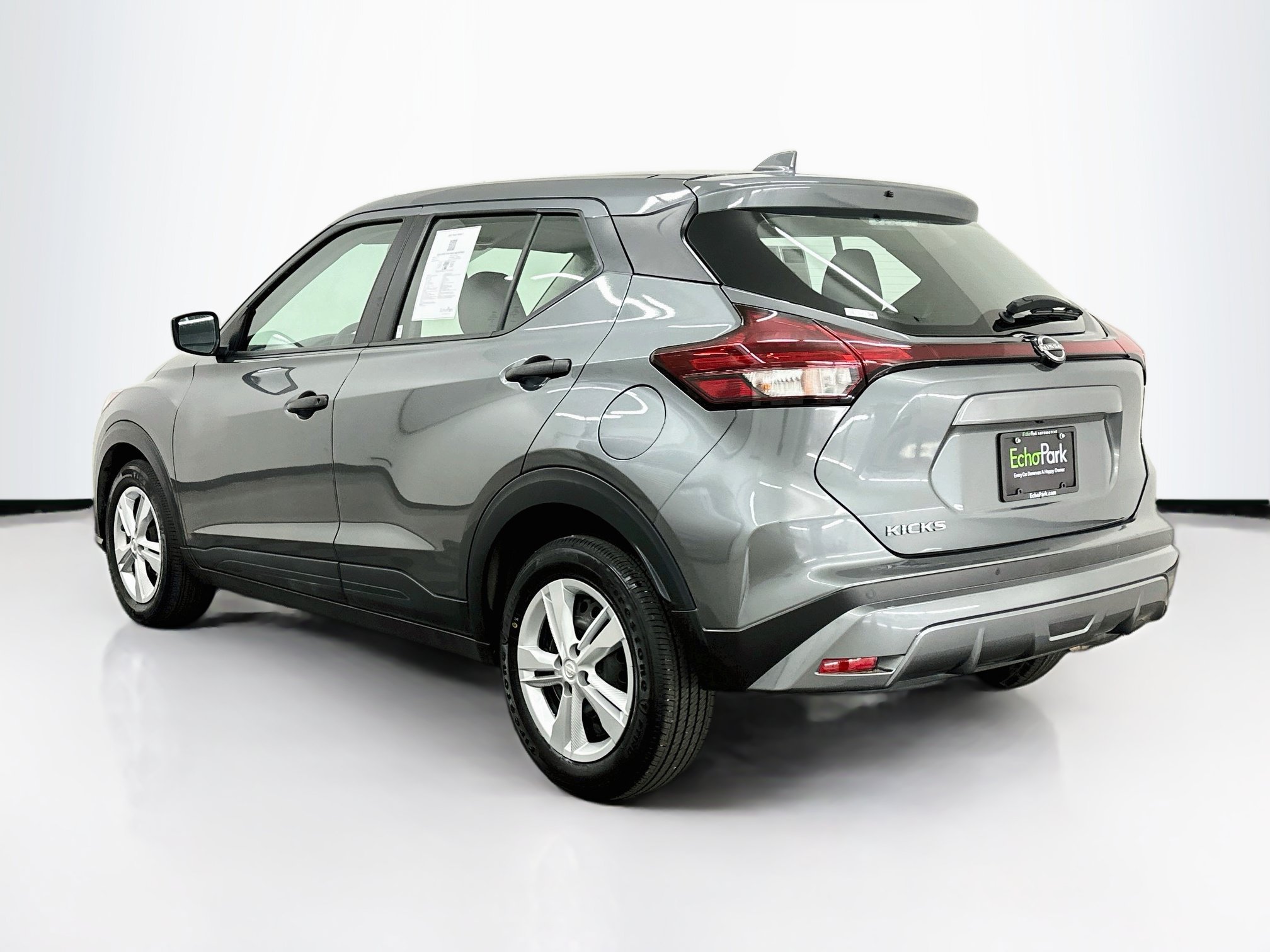 Used 2024 Nissan Kicks S FWD image 5
