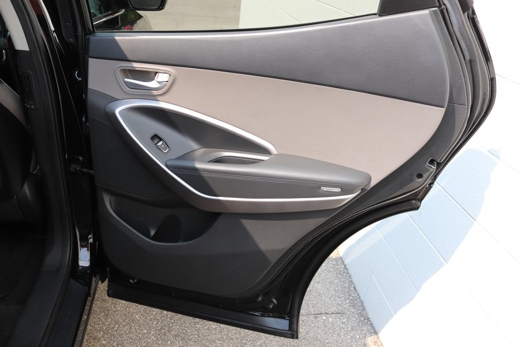 Used 2015 Hyundai Santa Fe Sport AWD/4WD image 9