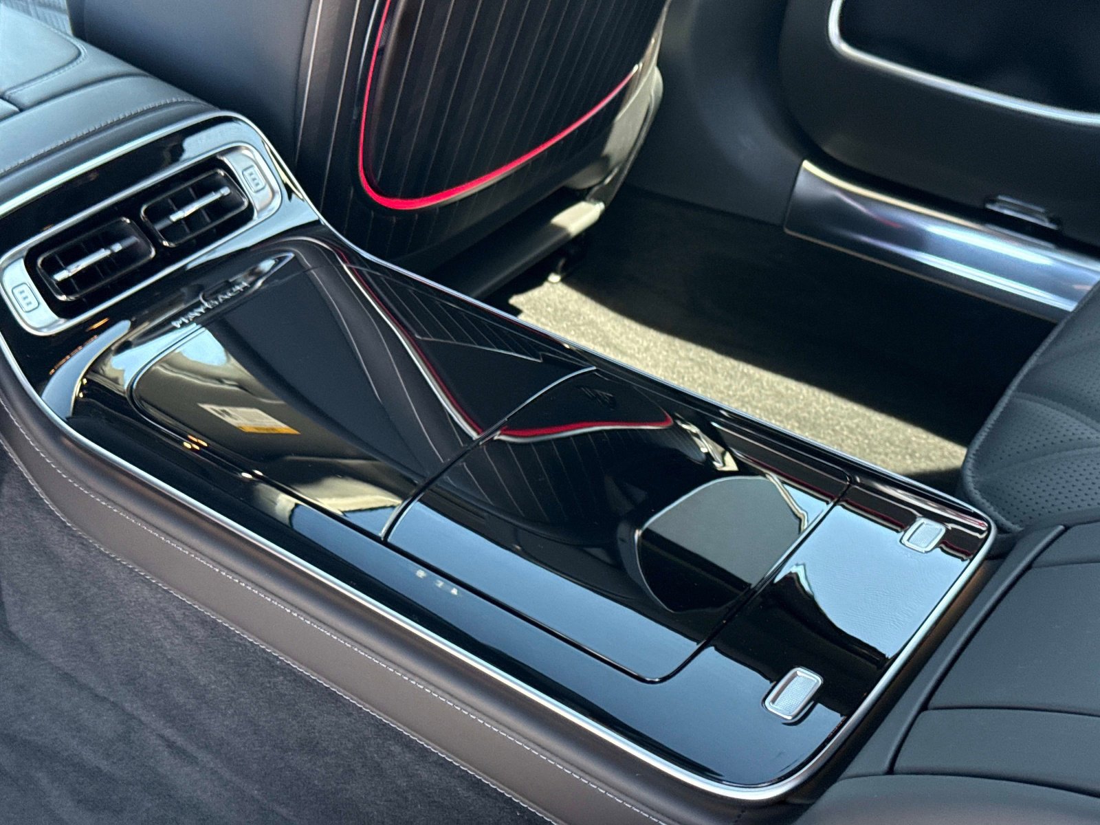 New 2026 Mercedes-Benz Maybach S 580 4MATIC image 15