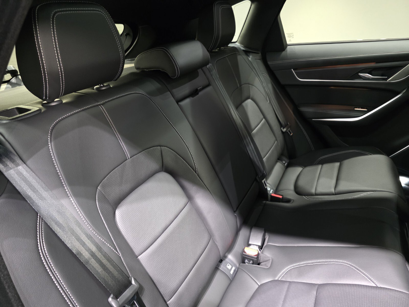 New 2026 Jaguar F-PACE R-Dynamic S AWD/4WD image 22