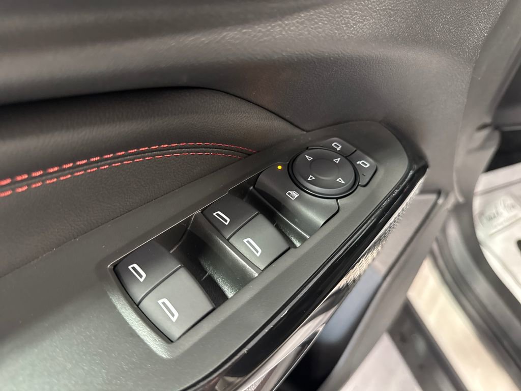 New 2026 Chevrolet Trax RS FWD image 33