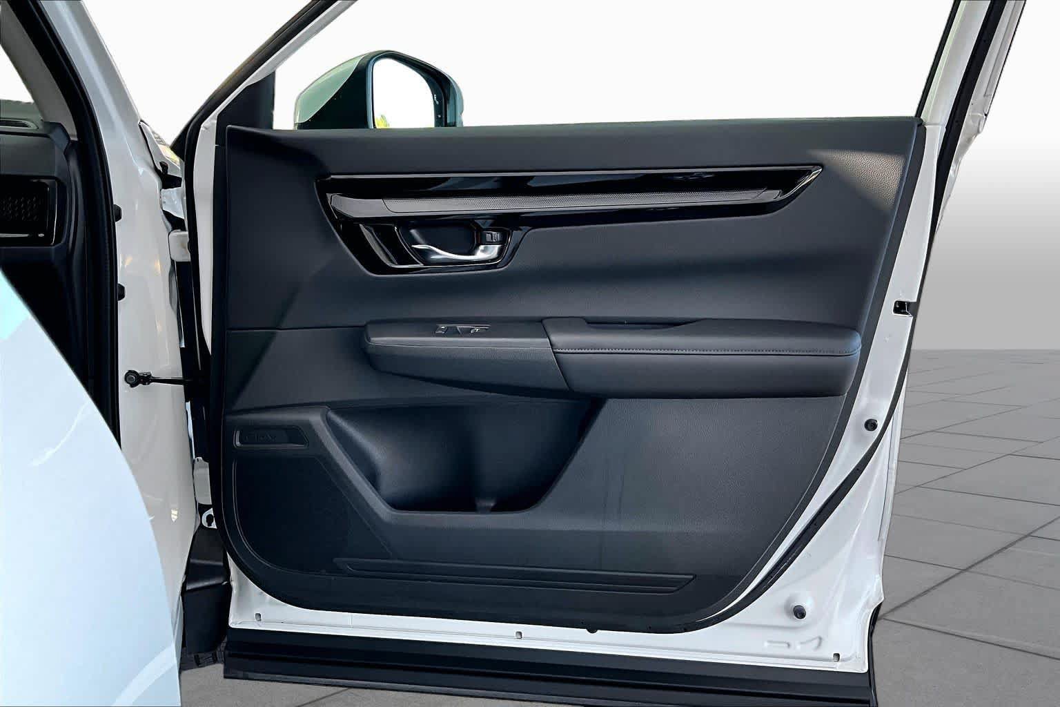 Used 2025 Honda CR-V EX-L image 23