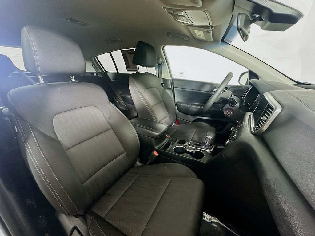 Used 2022 Kia Sportage LX image 12