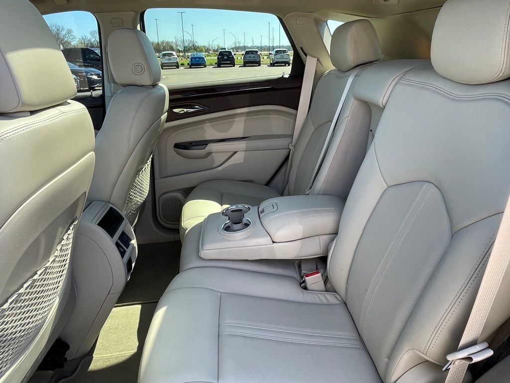 Used 2014 Cadillac SRX Luxury w/ Driver Awareness Package image 23