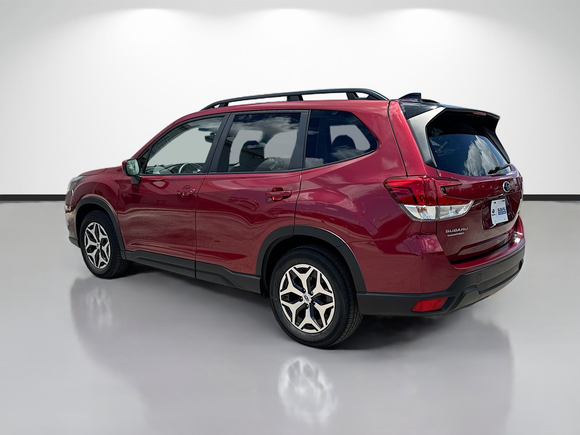 Used 2024 Subaru Forester Premium AWD/4WD image 5