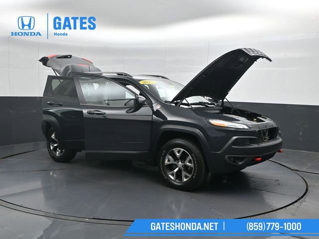 Used 2017 Jeep Cherokee Trailhawk w/ Comfort/Convenience Group image 60