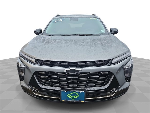 Used 2025 Chevrolet Trax ACTIV w/ Driver Confidence Package image 1