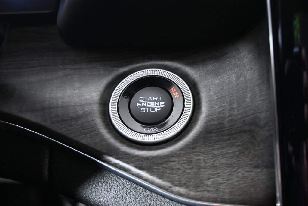 Used 2023 Jeep Grand Cherokee L Overland AWD/4WD image 32