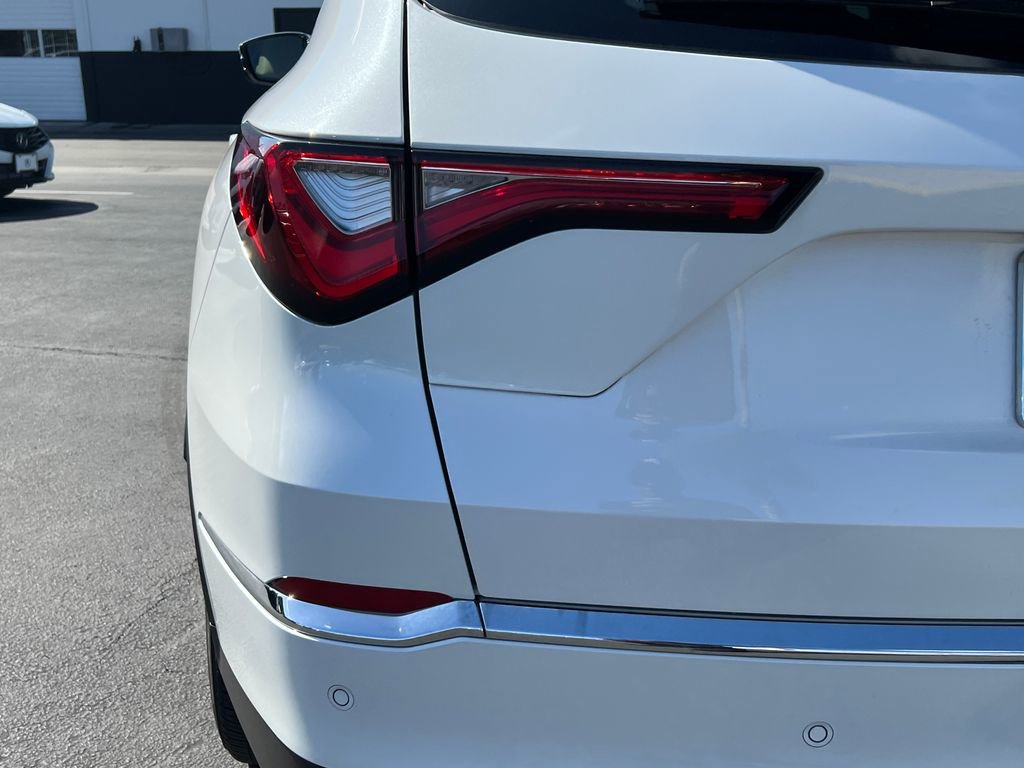 Certified 2023 Acura MDX SH-AWD w/ Technology Package image 11