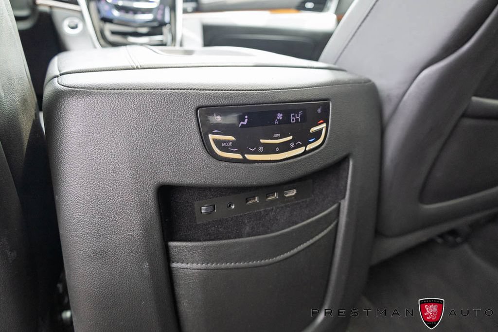 Used 2020 Cadillac Escalade Premium Luxury AWD/4WD image 42