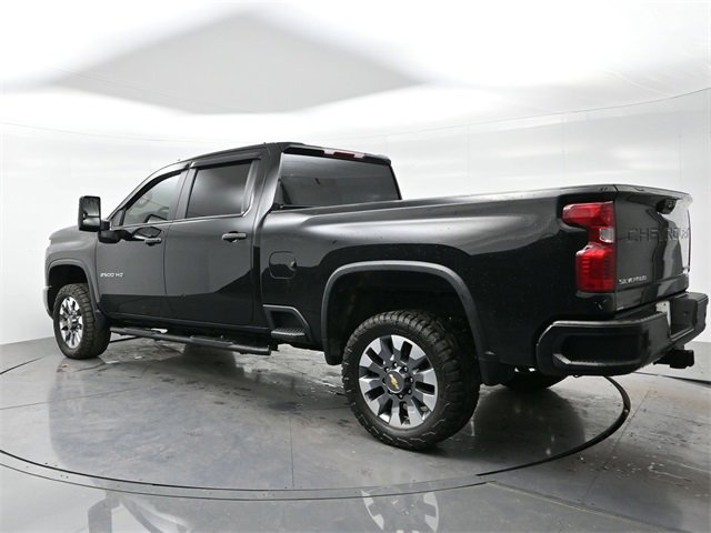 Used 2024 Chevrolet Silverado 2500 Custom w/ Custom Value Package image 5
