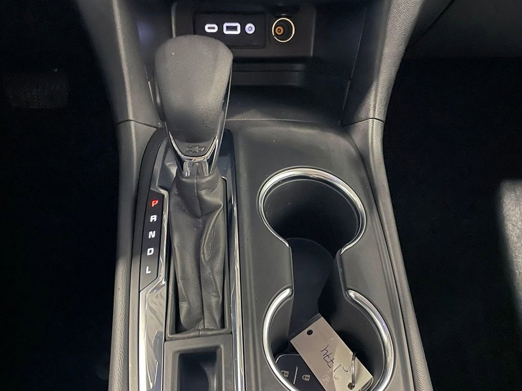 Used 2023 Chevrolet Equinox LT image 30